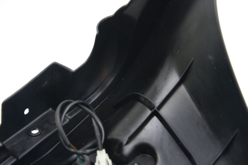 photo de PARALAMA TRASEIRO PEUGEOT CITYSTAR 125 (2011 - 2017) - Vista de perto