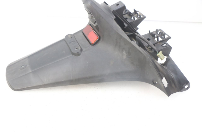 photo de PARALAMA TRASEIRO HONDA FES S-WING SWING ABS 125 (2007 - 2015) - Detalhe da peça