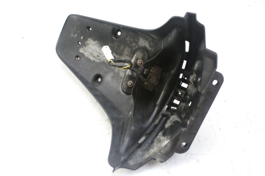photo de PARALAMA TRASEIRO PIAGGIO FLY 4T 50 (2013 - 2017) - Detalhe da peça