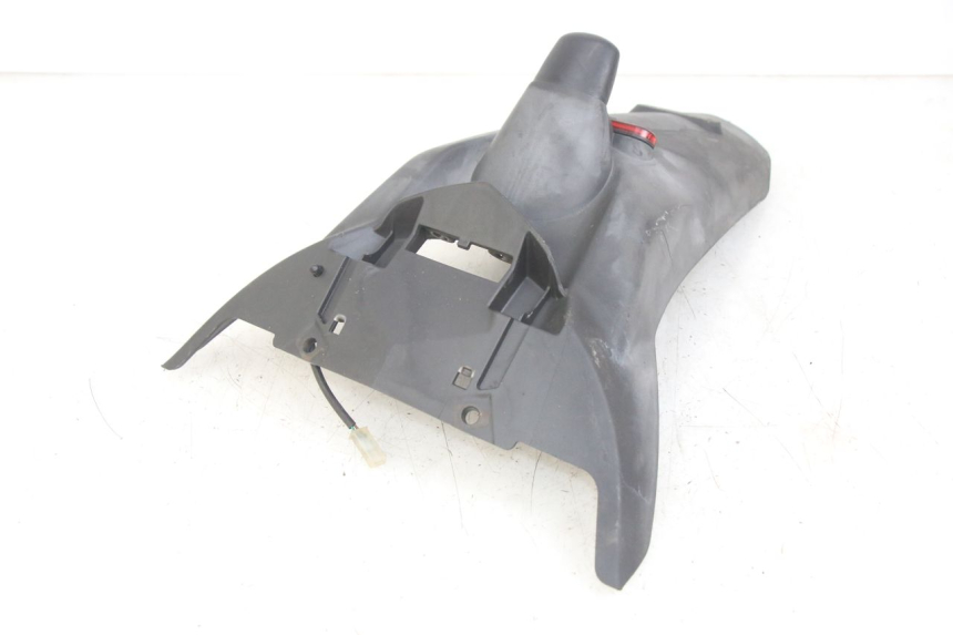 photo de PARALAMA TRASEIRO PEUGEOT GEOPOLIS RS 125 (2007 - 2009) - Zoom do estado de desgaste