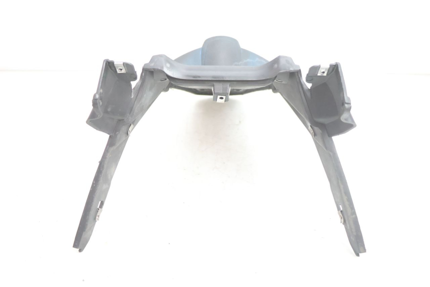 photo de PARALAMA TRASEIRO GILERA GP 800 (2007 - 2013) - Detalhes característicos