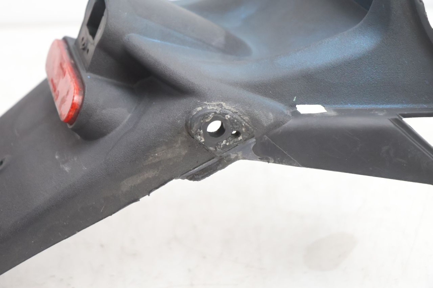 photo de PARALAMA TRASEIRO GILERA GP 800 (2007 - 2013) - Pontos de fixação