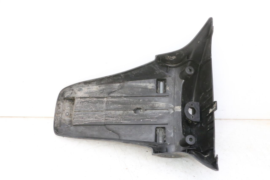 photo de PARALAMA TRASEIRO KYMCO GRAND DINK 125 (2008 - 2014) - Zoom do estado de desgaste