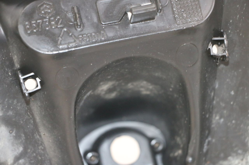 photo de PARALAMA TRASEIRO PIAGGIO IE MP3 YOURBAN 300 (2011 - 2016) - Zoom do estado de desgaste