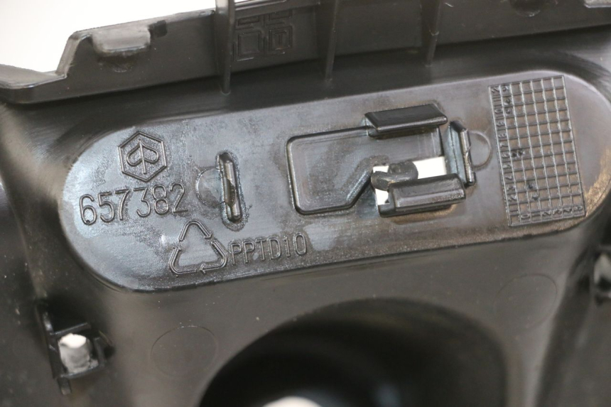 photo de PARALAMA TRASEIRO PIAGGIO IE MP3 YOURBAN 300 (2011 - 2016) - Outro ângulo de visão