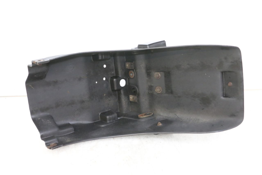 photo de PARALAMA TRASEIRO KAWASAKI GTR 1000 (1994 - 2004) - Detalhe da peça