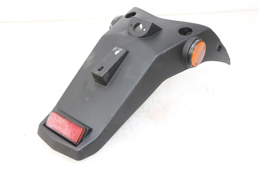 photo de PARALAMA TRASEIRO KYMCO PEOPLE S 125 (2000 - 2008) - Detalhe da peça