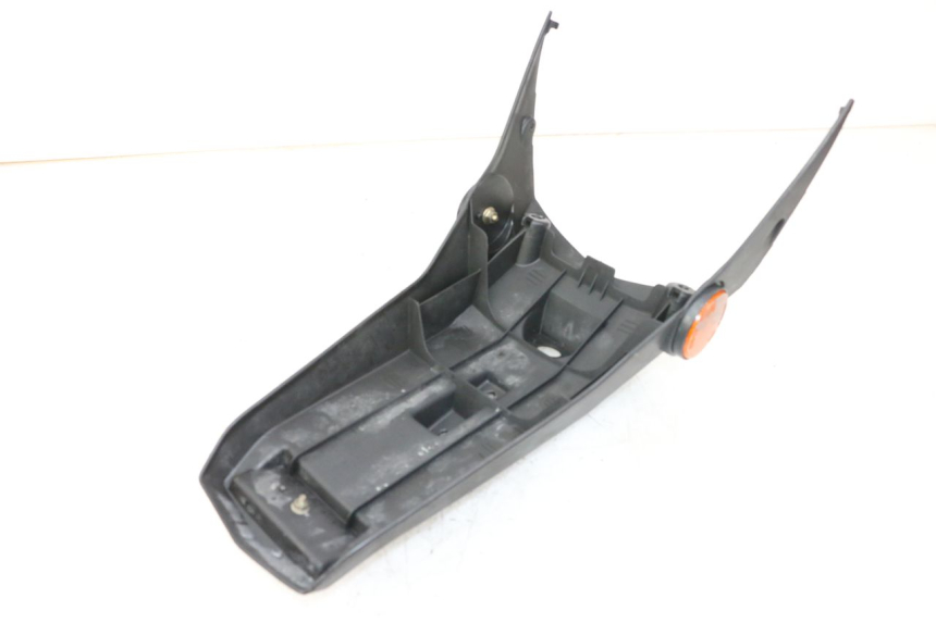 photo de PARALAMA TRASEIRO KYMCO PEOPLE S 125 (2000 - 2008) - Zoom do estado de desgaste