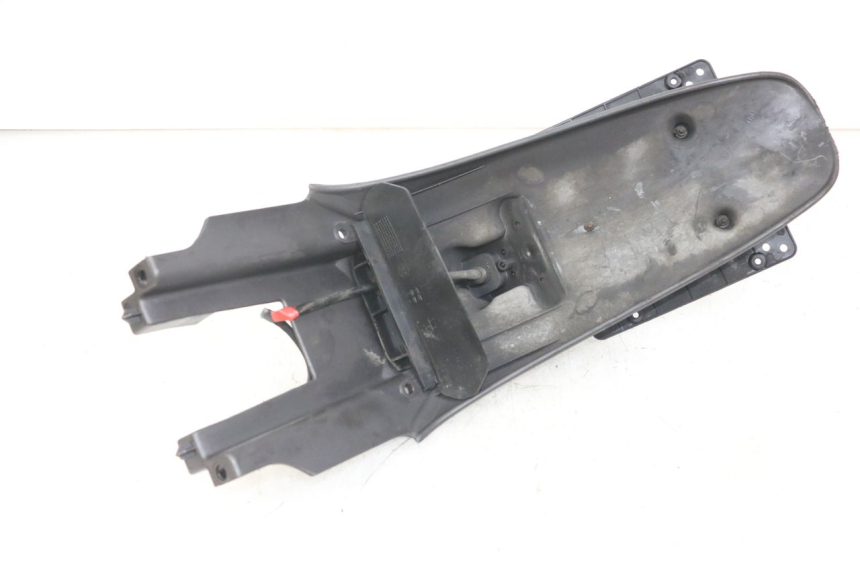 photo de PARALAMA TRASEIRO PIAGGIO LIBERTY 125 (2009 - 2013) - Detalhe da peça