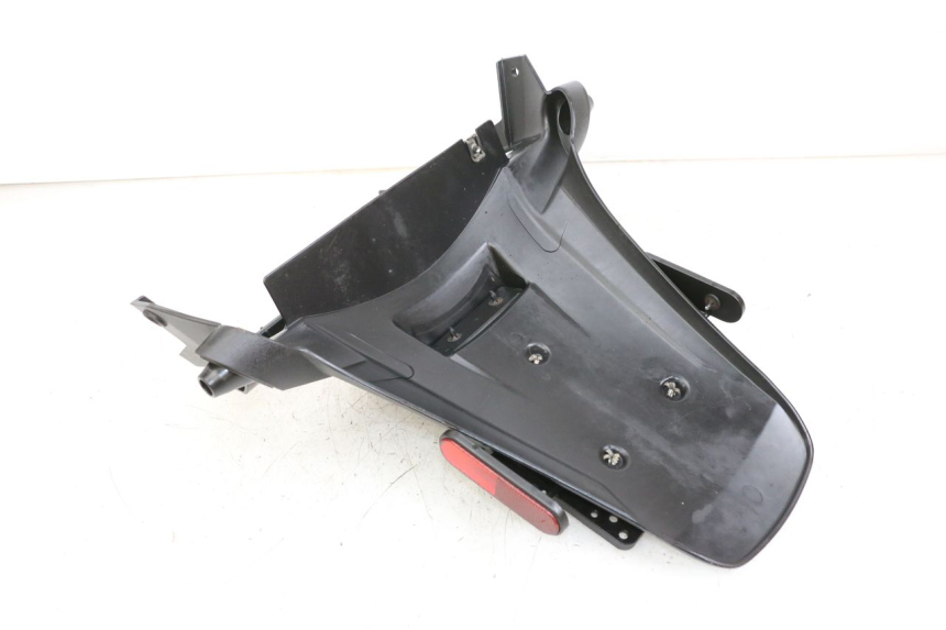 photo de PARALAMA TRASEIRO PIAGGIO MP3 HPE 350 (2018 - 2020) - Zoom do estado de desgaste
