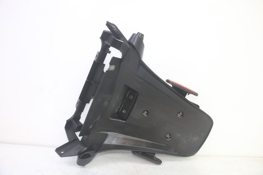 photo de PARALAMA TRASEIRO PIAGGIO MP3 HPE 350 (2018 - 2020) - Pontos de fixação