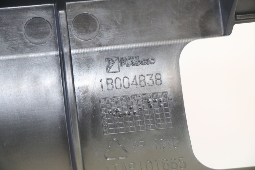 photo de PARALAMA TRASEIRO PIAGGIO MP3 HPE 350 (2018 - 2020) - Peça verificada
