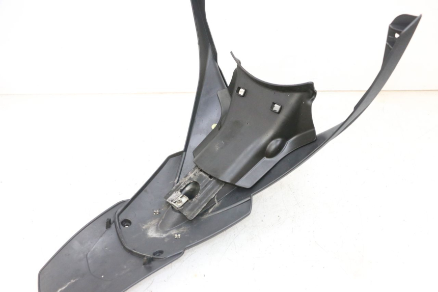 photo de PARALAMA TRASEIRO PIAGGIO MP3 HPE 300 (2019 - 2026) - Detalhe da peça