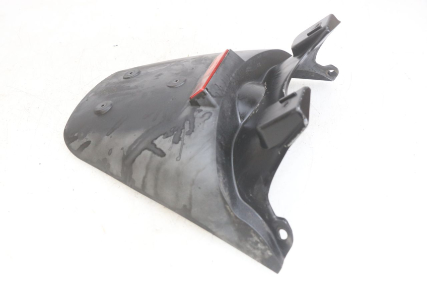 photo de PARALAMA TRASEIRO PIAGGIO MP3 LT 400 (2007 - 2012) - Zoom do estado de desgaste