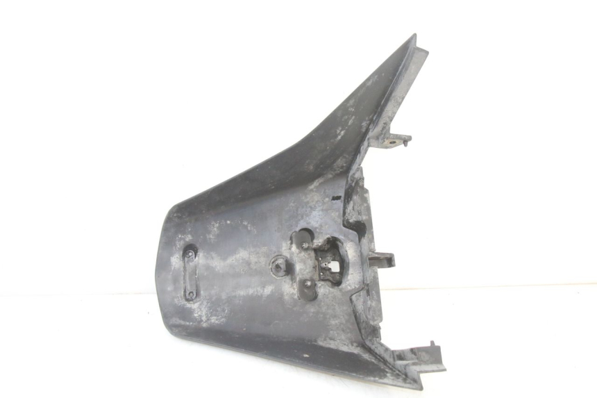photo de PARALAMA TRASEIRO PEUGEOT SATELIS 125 (2013 - 2018) - Pontos de fixação