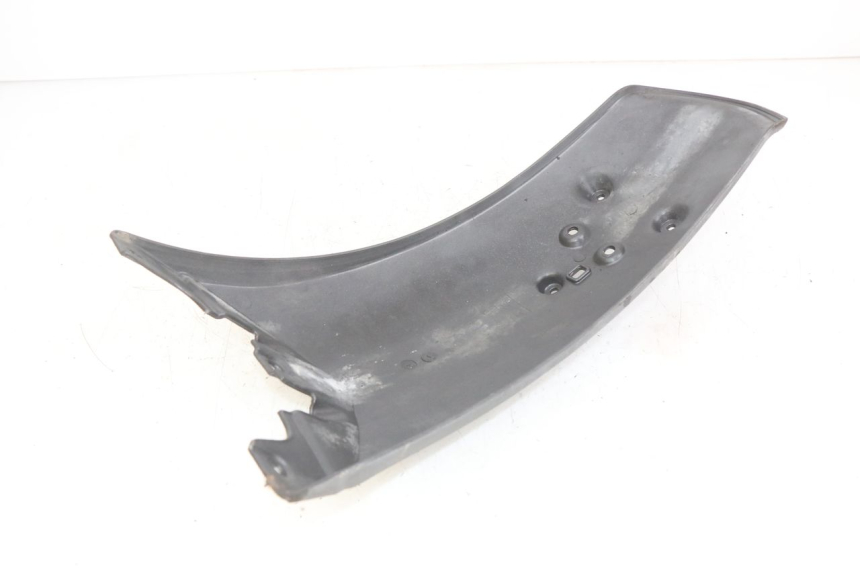 photo de PARALAMA TRASEIRO APRILIA SCARABEO LIGHT 125 (2007 - 2011) - Detalhe da peça