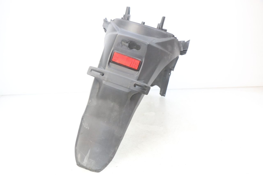 photo de PARALAMA TRASEIRO SUZUKI SIXTEEN 125 (2008 - 2010) - Detalhe da peça