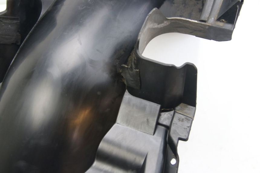 photo de PARALAMA TRASEIRO SUZUKI SIXTEEN 125 (2008 - 2010) - Inspeção visual