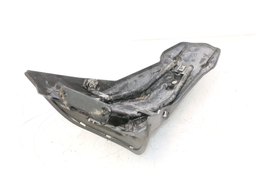 photo de PARALAMA TRASEIRO APRILIA SR 2T 50 (2012 - 2017) - Zoom do estado de desgaste