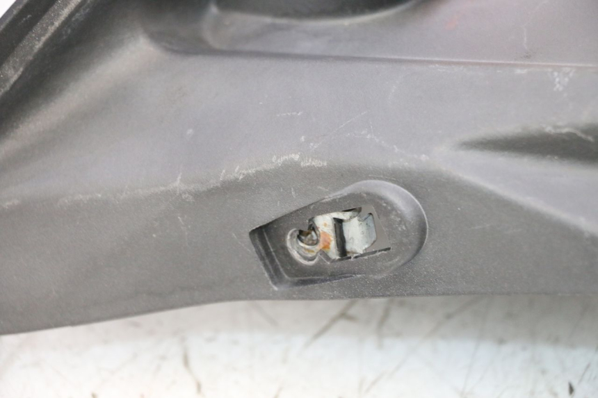 photo de PARALAMA TRASEIRO APRILIA SR MOTARD 50 (2012 - 2018) - Outro ângulo de visão