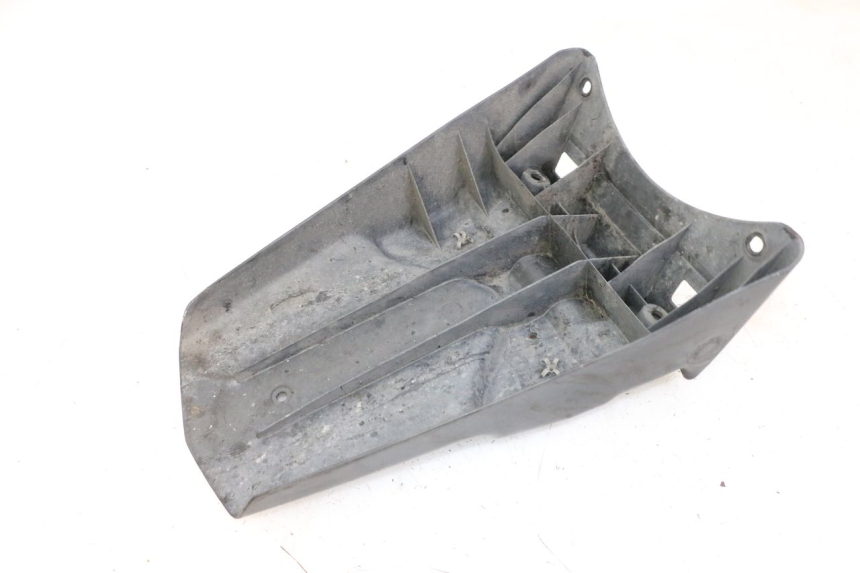 photo de PARALAMA TRASEIRO HONDA ST PAN EUROPEAN 1300 (2002 - 2013) - Detalhe da peça