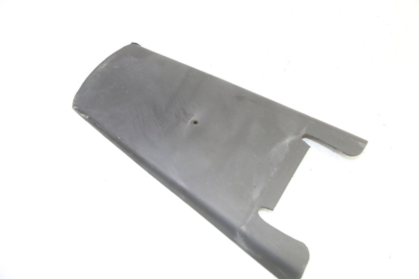 photo de PARALAMA TRASEIRO YAMAHA TDM ABS 900 (2002 - 2014) - Detalhe da peça