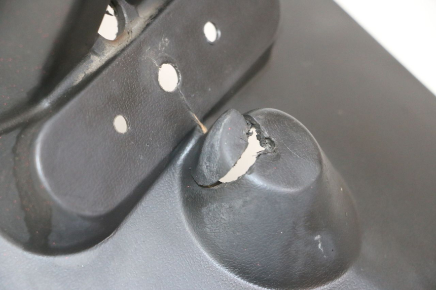 photo de PARALAMA TRASEIRO PEUGEOT TWEET PRO CARGO 50 (2018 - 2022) - Pontos de fixação