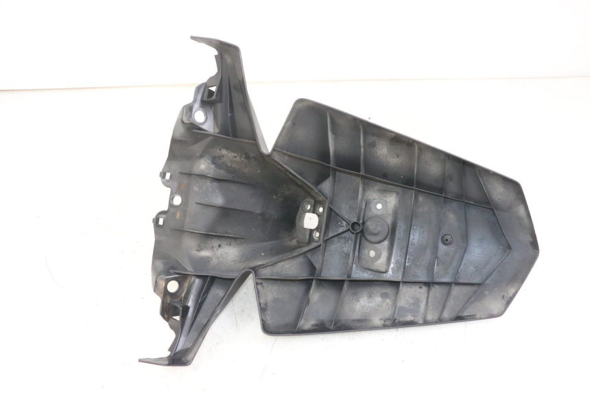 photo de PARALAMA TRASEIRO YAMAHA XMAX X-MAX ABS 125 (2017 - 2020) - Zoom do estado de desgaste