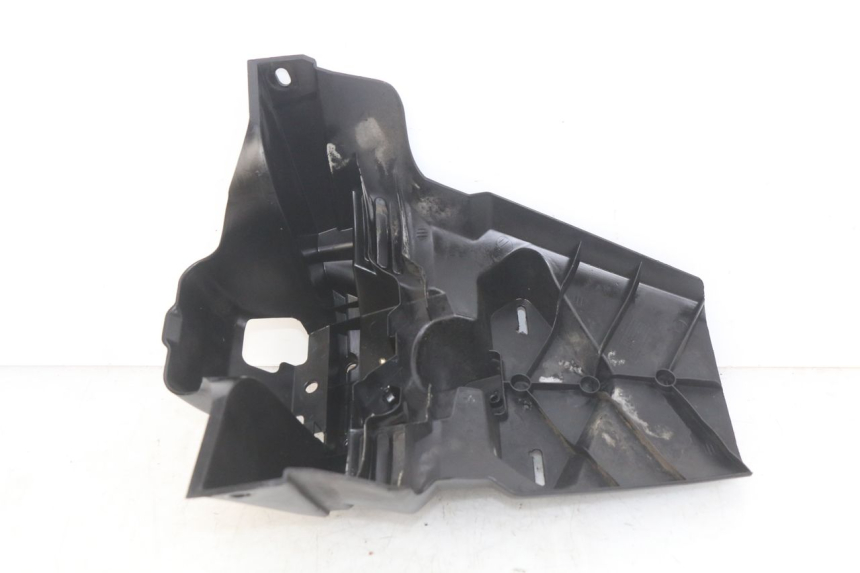 photo de PARALAMA TRASEIRO YAMAHA XMAX X-MAX 125 (2006 - 2009) - Zoom do estado de desgaste