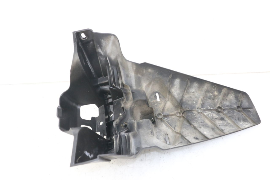 photo de PARALAMA TRASEIRO YAMAHA XMAX X-MAX 125 (2006 - 2009) - Detalhe da peça