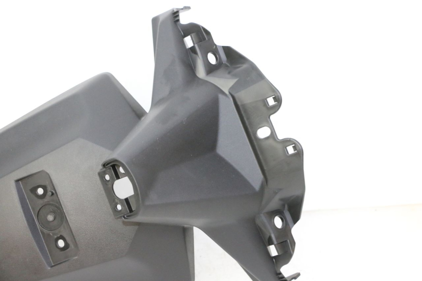 photo de PARALAMA TRASEIRO YAMAHA XMAX X-MAX 125 (2021 - 2025) - Pontos de fixação