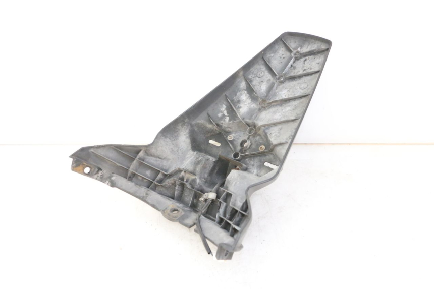 photo de PARALAMA TRASEIRO YAMAHA X-MAX XMAX ABS 250 (2010 - 2014) - Zoom do estado de desgaste