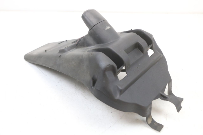 photo de PARALAMA TRASEIRO YAMAHA YP MAJESTY 125 (2002 - 2006) - Zoom do estado de desgaste