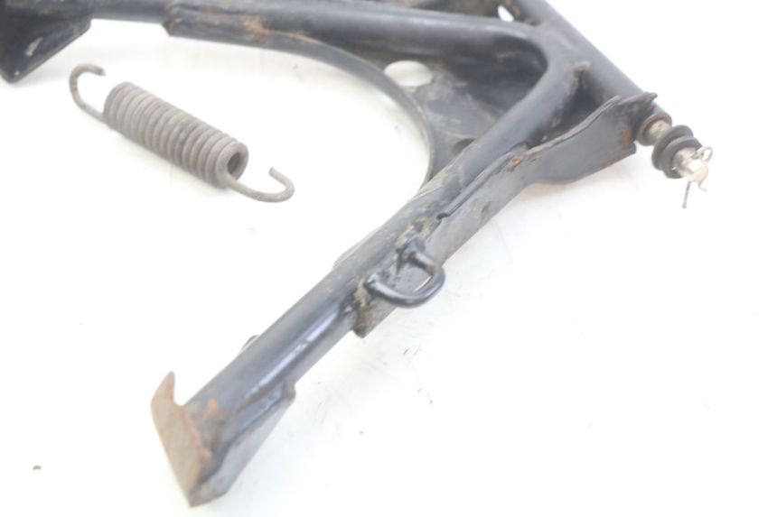 photo de Cavalete central PEUGEOT LUDIX 50 (2005 - 2007) - Detalhe da peça