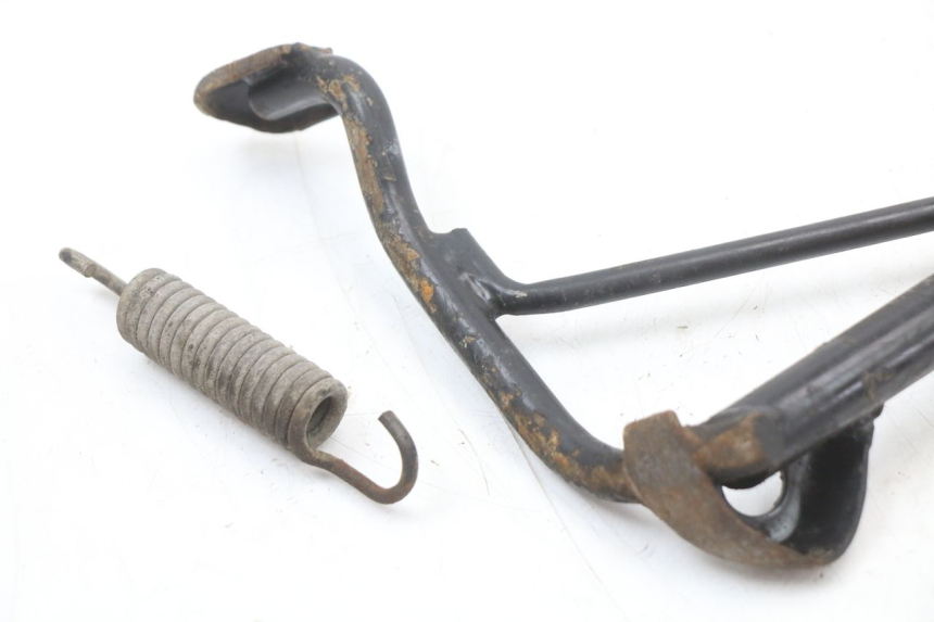 photo de Cavalete central PEUGEOT LUDIX 50 (2005 - 2007) - Pontos de fixação