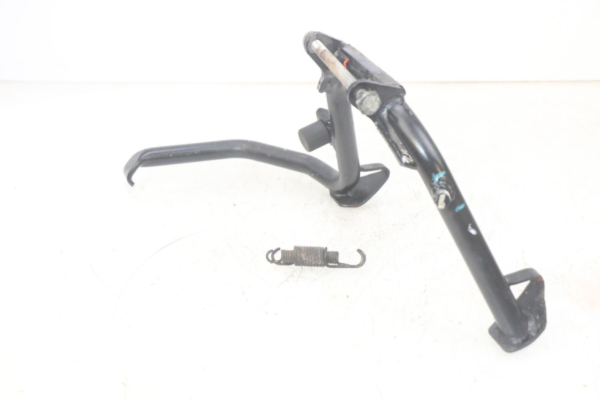 photo de CAVALLETE CENTRAL PIAGGIO MP3 HPE 300 (2019 - 2026) - Outro ângulo de visão