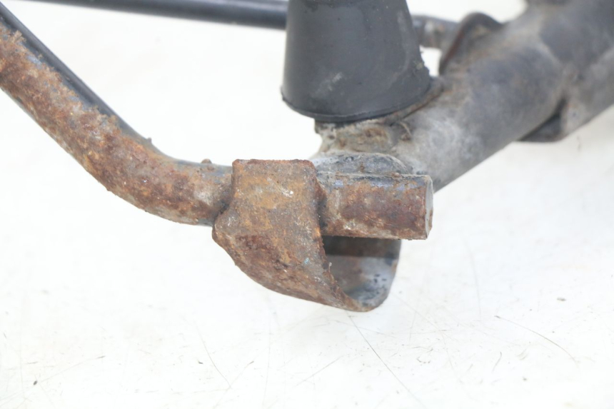 photo de CAVALLETE CENTRAL PEUGEOT SATELIS 125 (2010 - 2012) - Ampliação técnica