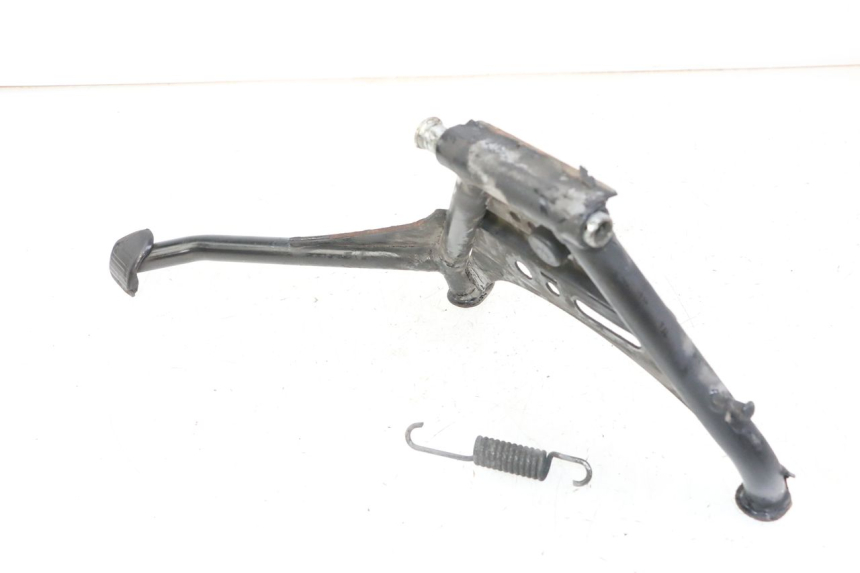 photo de Cavalete central SUZUKI UH BURGMAN 125 (2002 - 2006) - Pontos de fixação