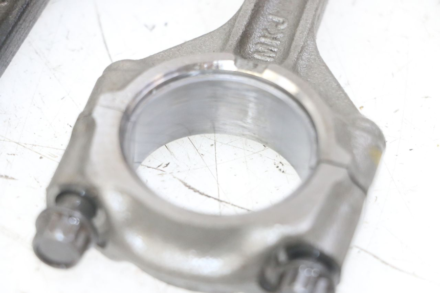 photo de BIELA HONDA CB R 1000 (2018 - 2023) - Estado da superfície