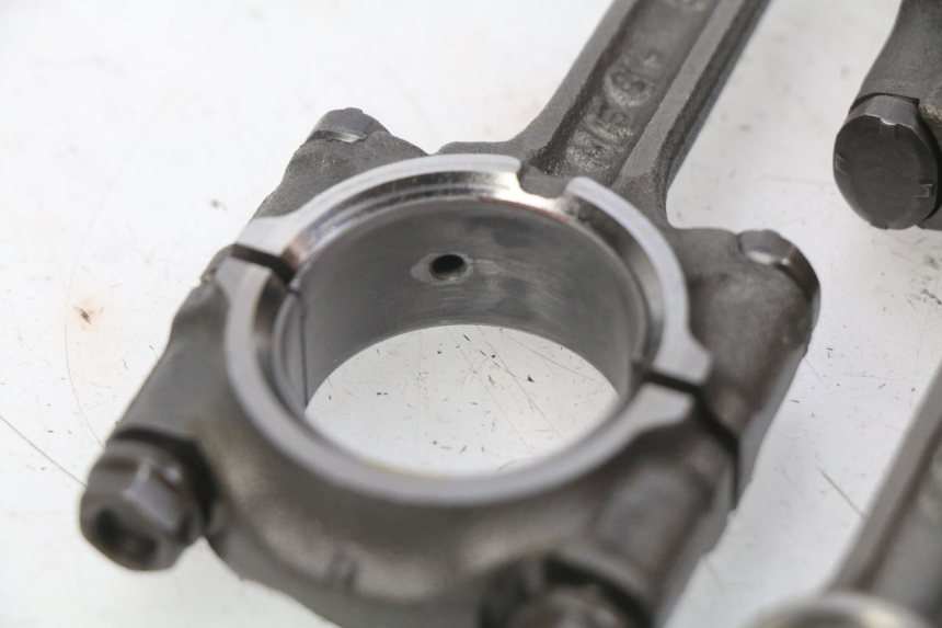 photo de BIELA HONDA CBRF CBR-F PC41 600 (2011 - 2013) - Outro ângulo de visão