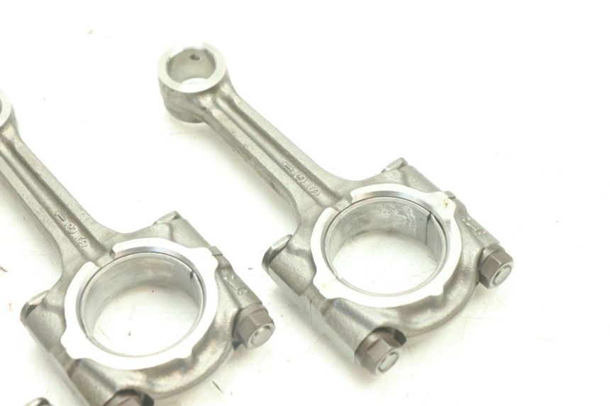photo de BIELA YAMAHA YZF R6 600 (2008 - 2009) - Detalhes característicos