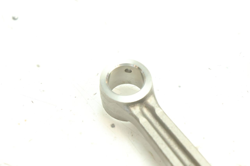 photo de BIELA YAMAHA YZF R6 600 (2008 - 2009) - Outro ângulo de visão