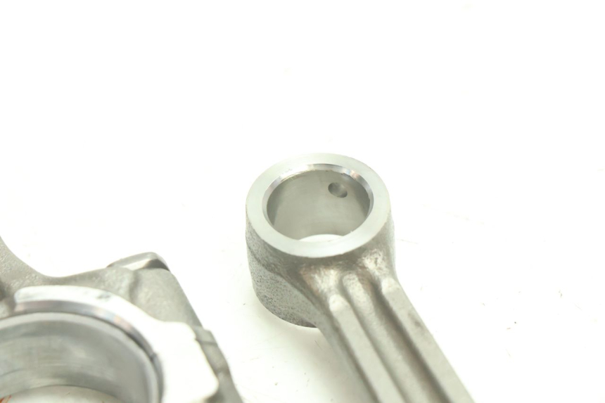 photo de BIELA YAMAHA YZF R6 600 (2008 - 2009) - Pontos de fixação