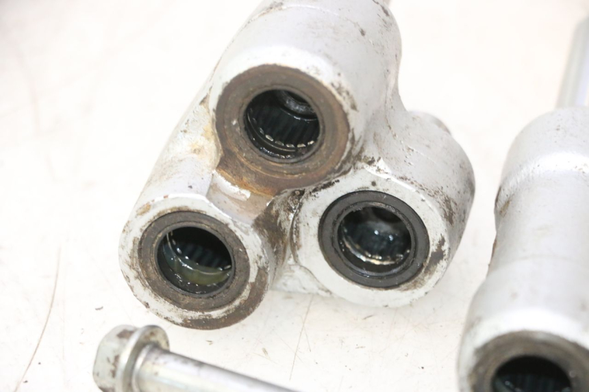 photo de BIELA DO AMORTECEDOR HONDA CRF CR-F 125 (2020 - 2021) - Outro ângulo de visão
