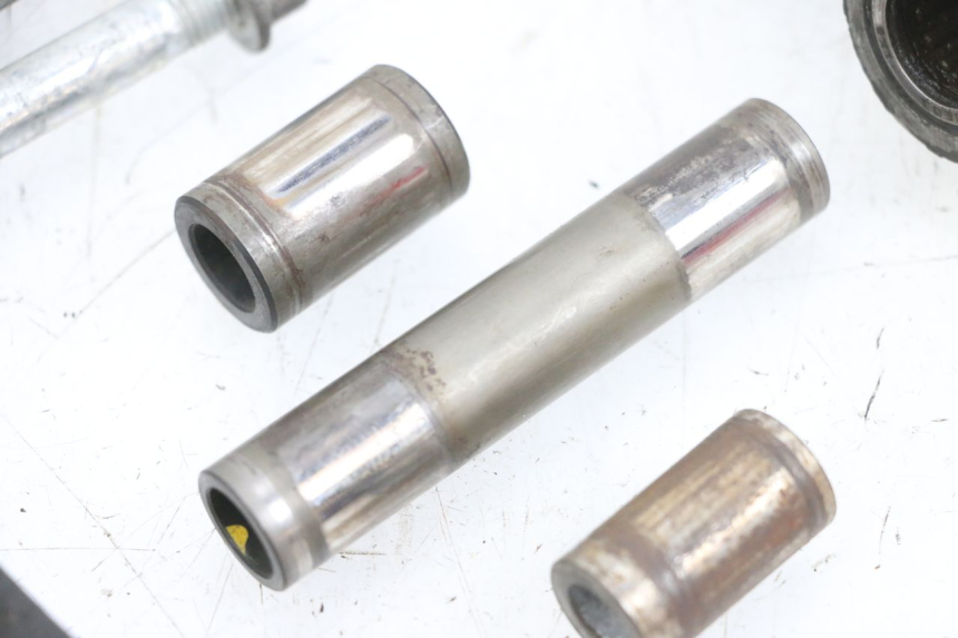 photo de BIELA DO AMORTECEDOR SUZUKI DL V STROM 1000 (2002 - 2007) - Vista de perto
