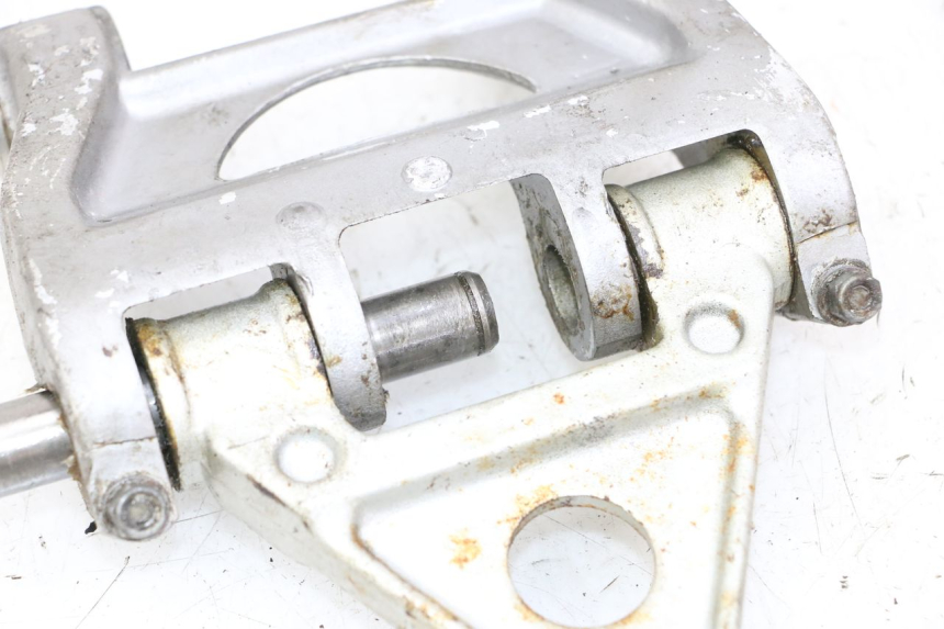 photo de BIELA DO AMORTECEDOR YAMAHA FJ 36Y 1100 (1984 - 1985) - Pontos de fixação