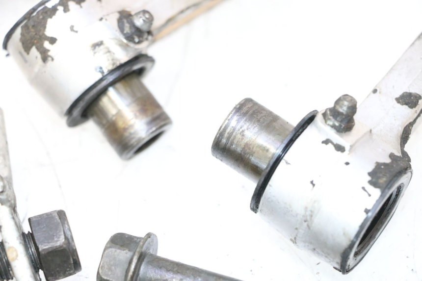photo de LIGAÇÃO DO AMORTECEDOR KAWASAKI GPX F ZX750F 750 (1986 - 1990) - Inspeção visual