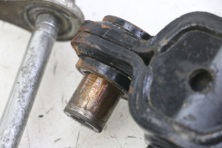 photo de BIELA DO AMORTECEDOR SUZUKI GS GSE 500 (2001 - 2003) - Estado da superfície