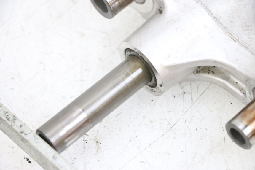 photo de BIELA DO AMORTECEDOR SUZUKI GSF N BANDIT 600 (1996 - 1999) - Peça verificada