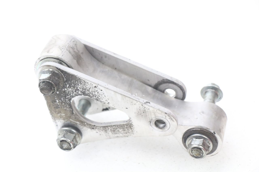 photo de BIELA DO AMORTECEDOR SUZUKI GSX-R GSXR K16 1000 (2012 - 2016) - Zoom do estado de desgaste
